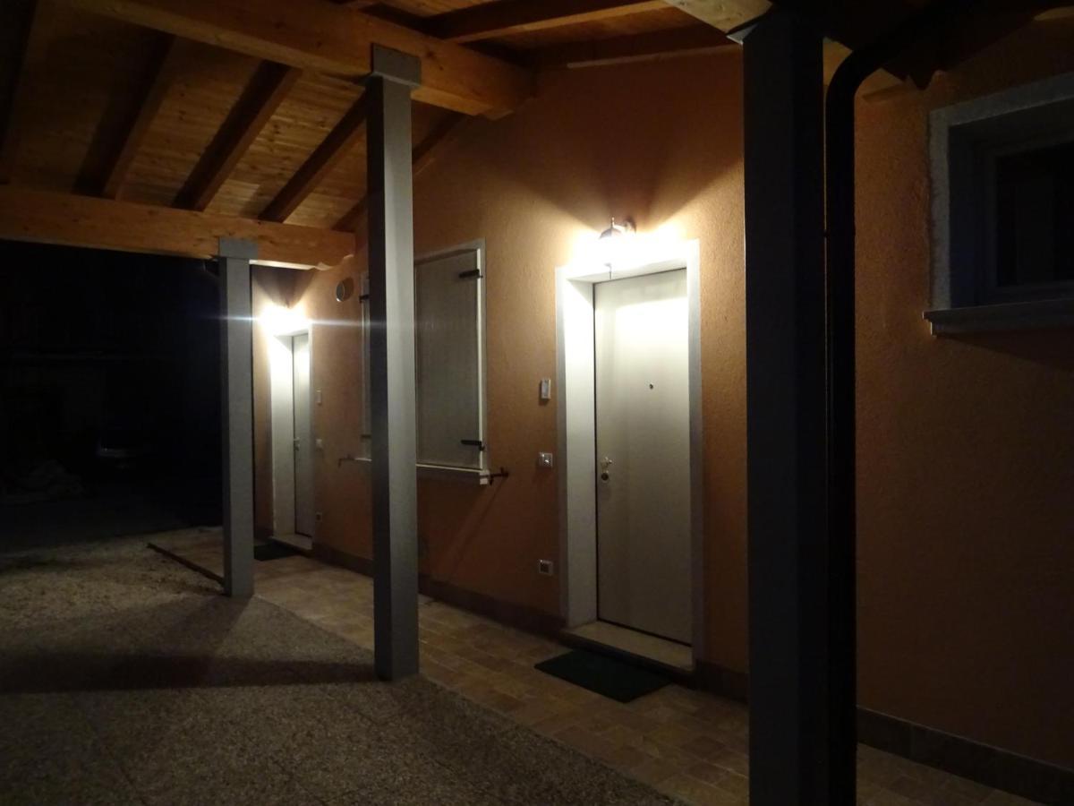 Cascina Legnago Bilocale A 6 Chilometri Da Salo' Apartment Villanuova sul clisi ภายนอก รูปภาพ