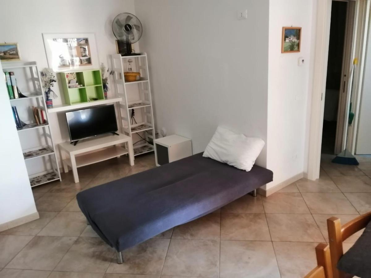 Cascina Legnago Bilocale A 6 Chilometri Da Salo' Apartment Villanuova sul clisi ภายนอก รูปภาพ