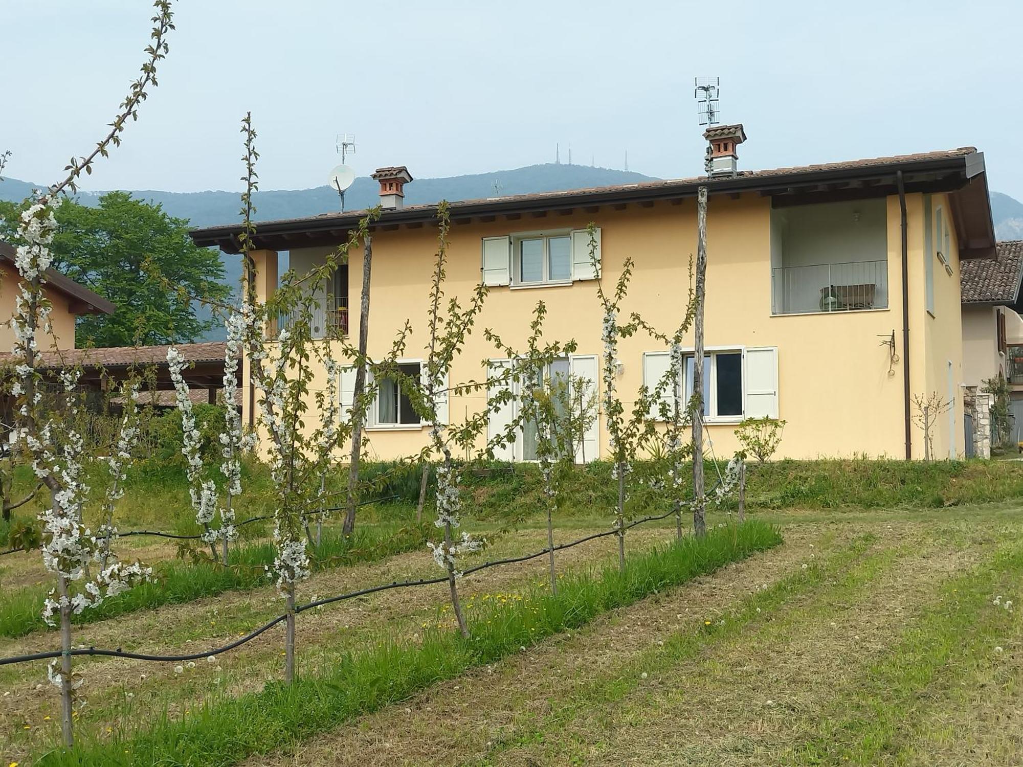 Cascina Legnago Bilocale A 6 Chilometri Da Salo' Apartment Villanuova sul clisi ภายนอก รูปภาพ