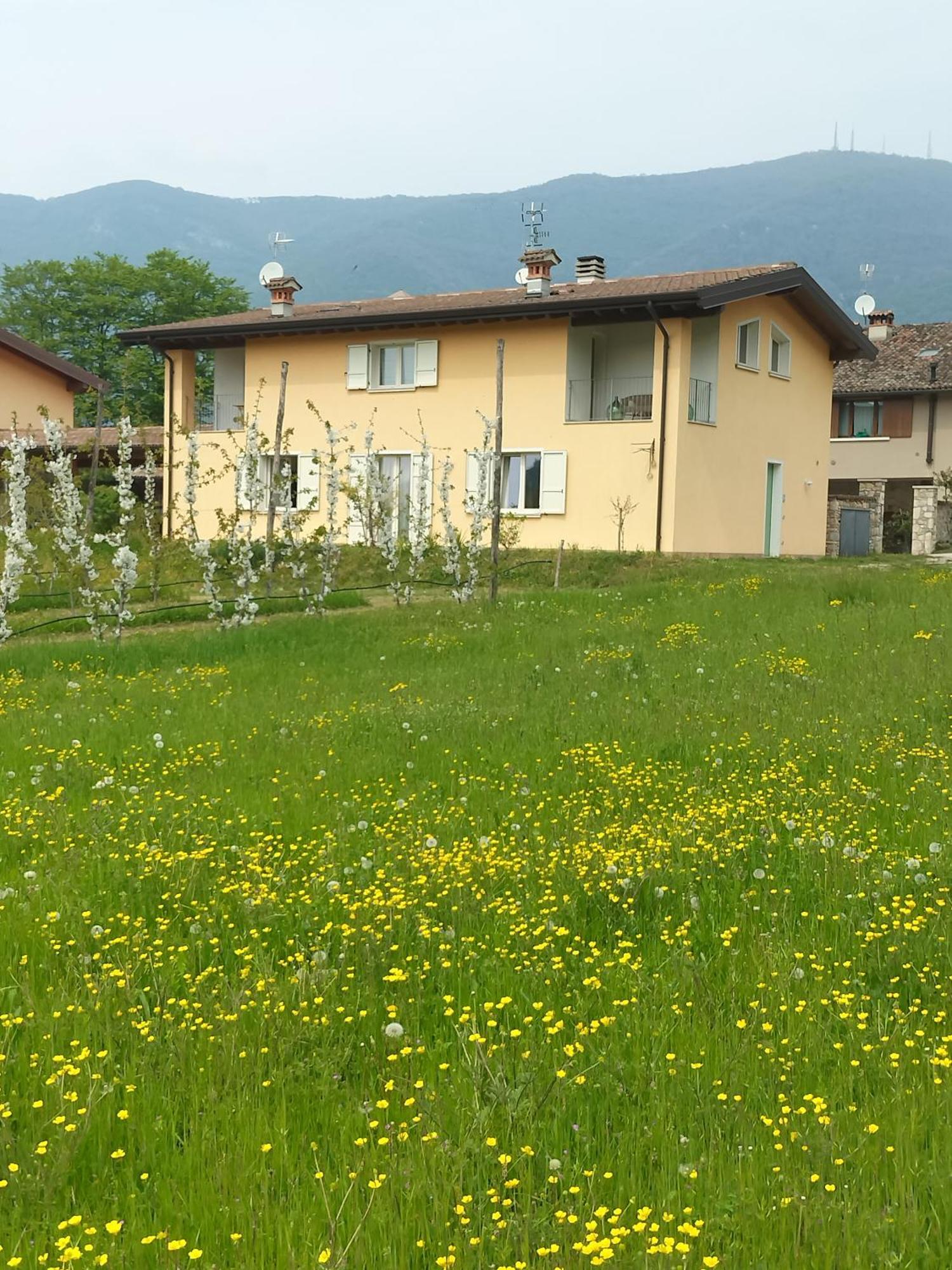 Cascina Legnago Bilocale A 6 Chilometri Da Salo' Apartment Villanuova sul clisi ภายนอก รูปภาพ